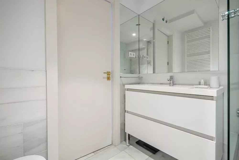 Adc93a334771f2bef5fc6774fef523dc 735f6b52a6 1000 original - Attribut alt par défaut.