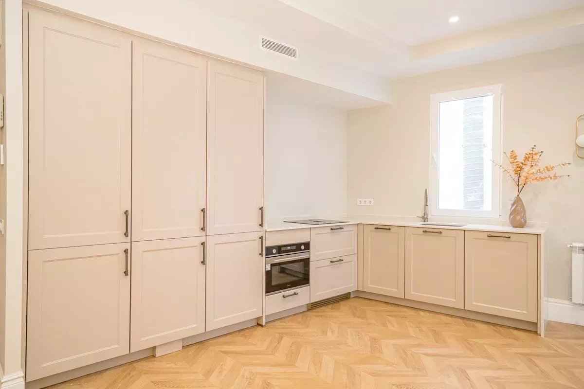 E69c680fd97cb6593df1d50940864afc 6751953ca8 1200 original - Attribut alt par défaut.