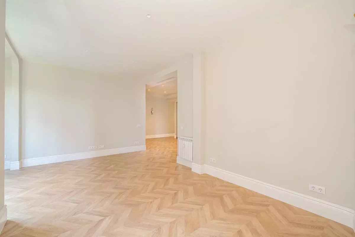 Ceacb545ce81b9b580cc106590e876c4 b04f22071a 1200 original - Attribut alt par défaut.