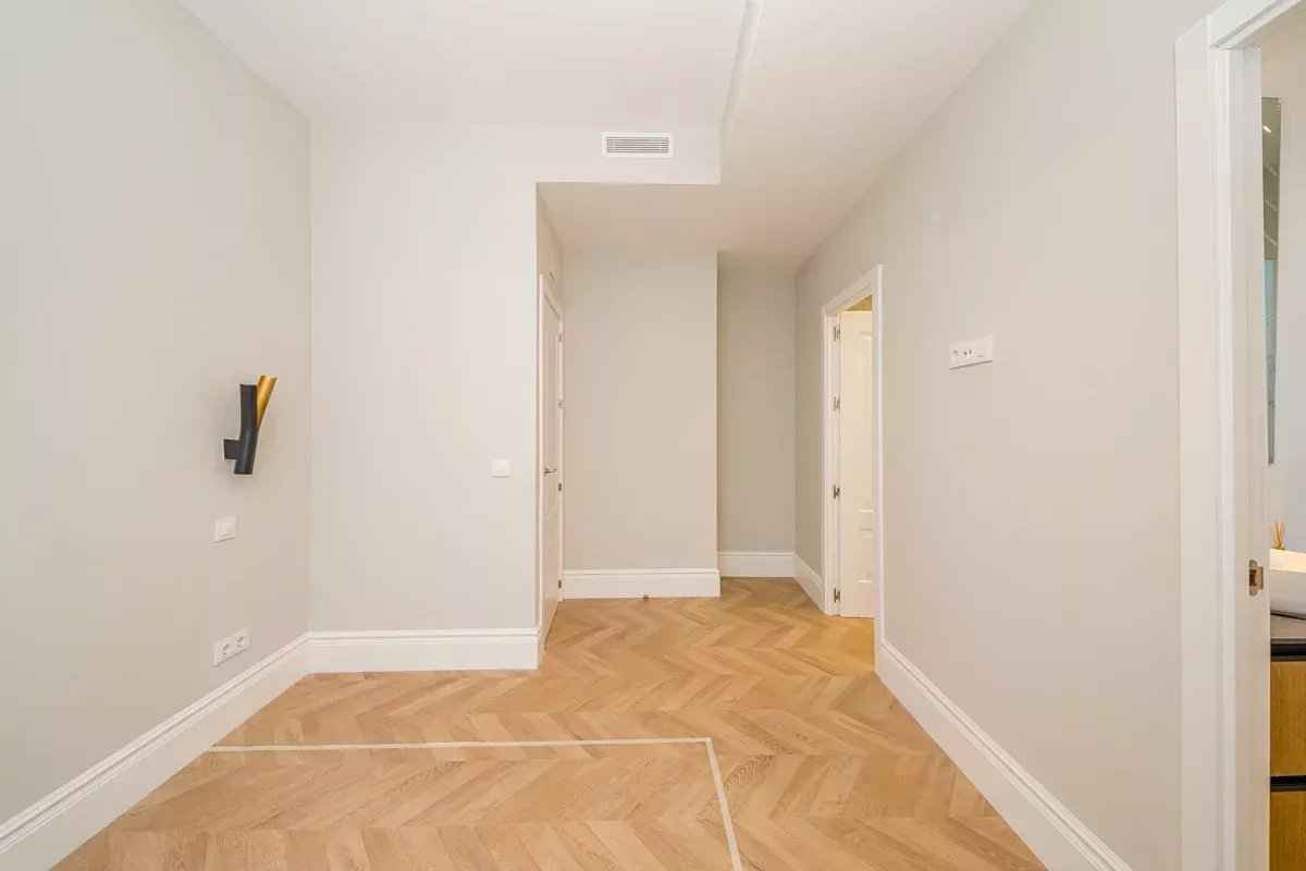 61cdcd5d180b0e440b4eb7a2802d2f2b f30e85d795 1200 original - Attribut alt par défaut.