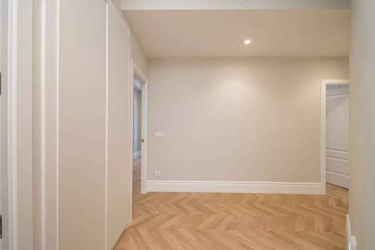 1954913f5667b20ce8cae5df63e11b04 0c3f22e783 1200 original - Attribut alt par défaut.