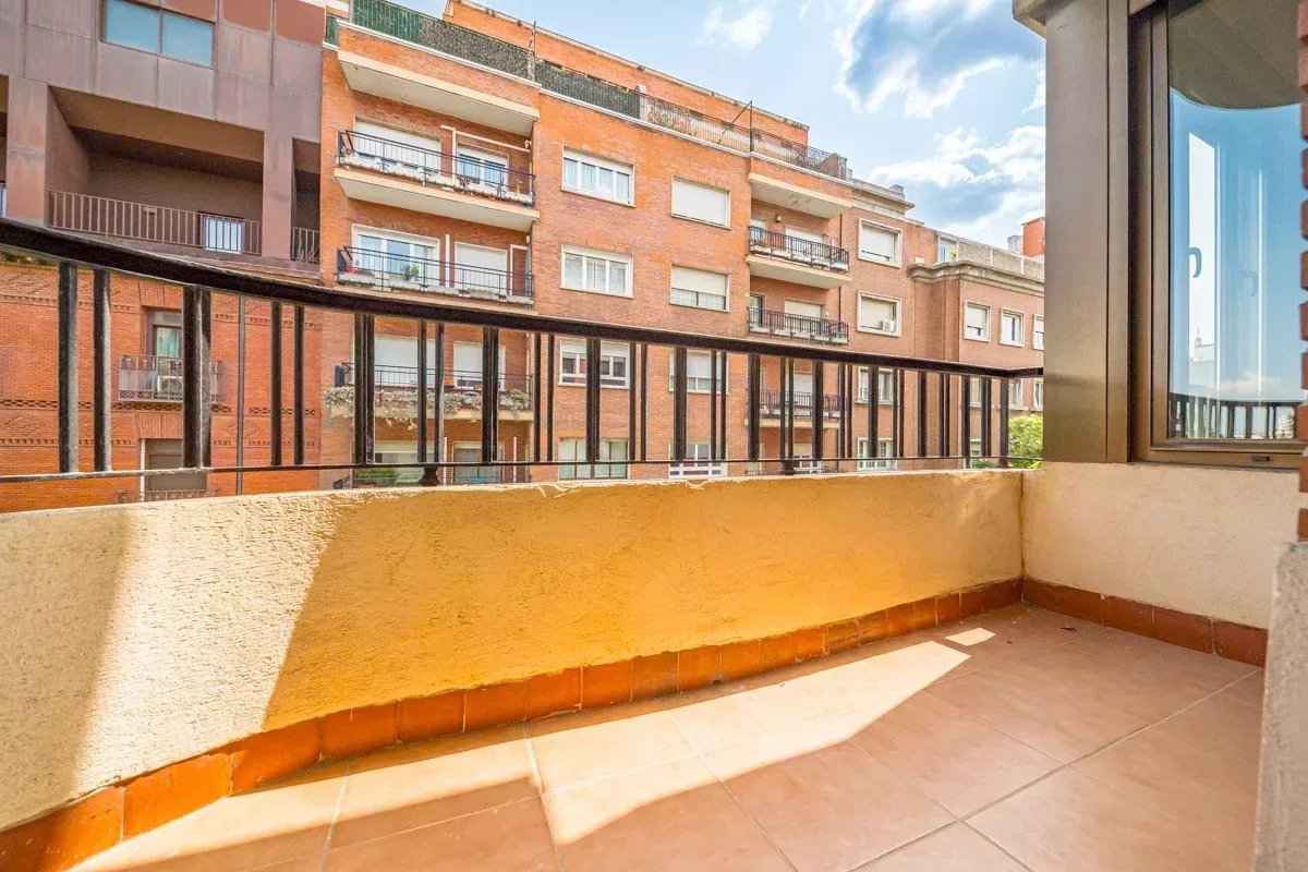 E8f0d8baf9a5dfec79ec12c2209135ef a2f6307c6c 1200 original - Attribut alt par défaut.