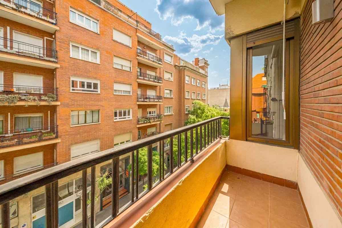 4cc83bae89702d540cbbad9ca280fa9d 88c9a39410 1200 original - Attribut alt par défaut.