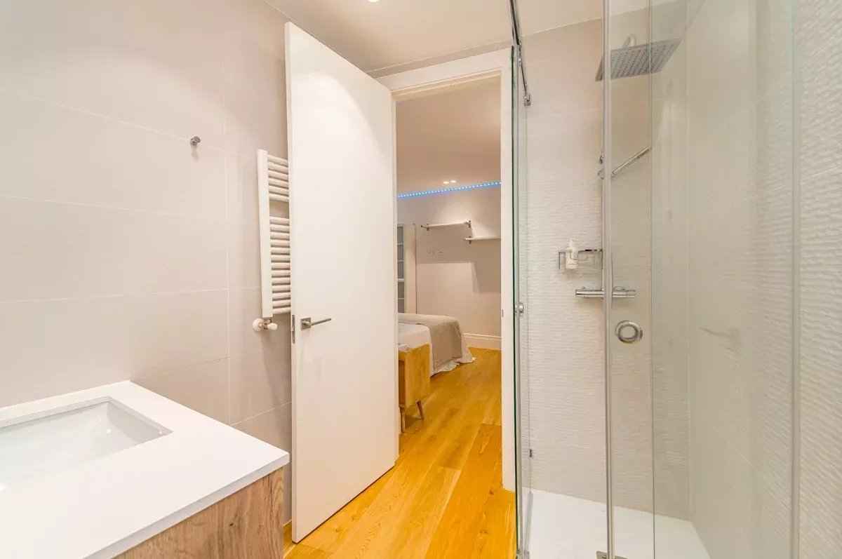 Cc84eb8050bfe9dd0ee04999843ba4f4 0861a609fd 1200 original - Attribut alt par défaut.