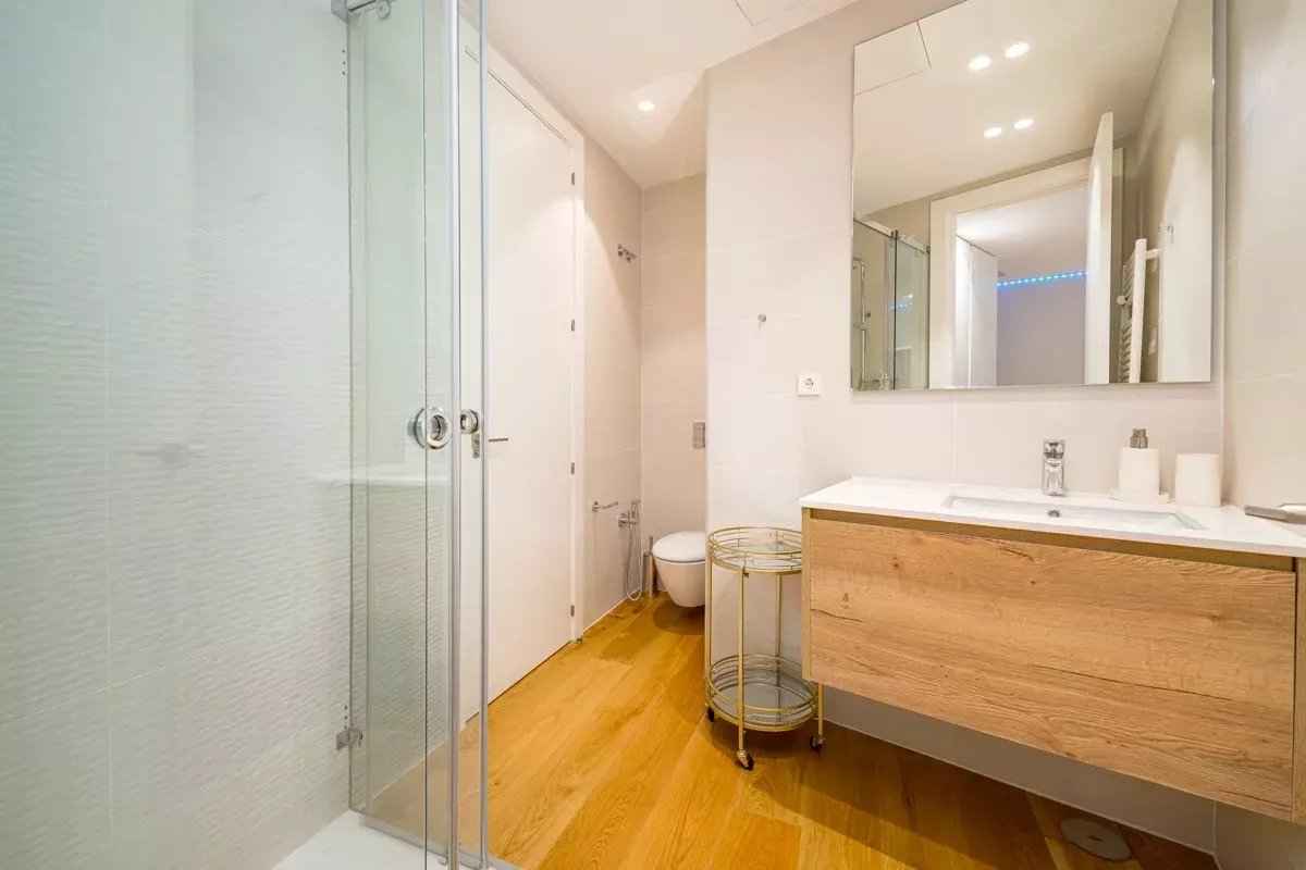 964b32f5d8eea653a3578a34840525cd bf323c8496 1200 original - Attribut alt par défaut.