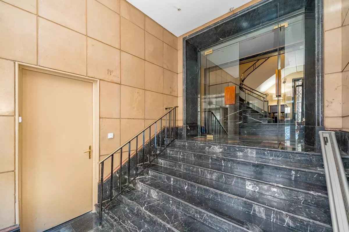 04362527003912f79adba1afe2f48dce b24aa903e3 1200 original - Attribut alt par défaut.