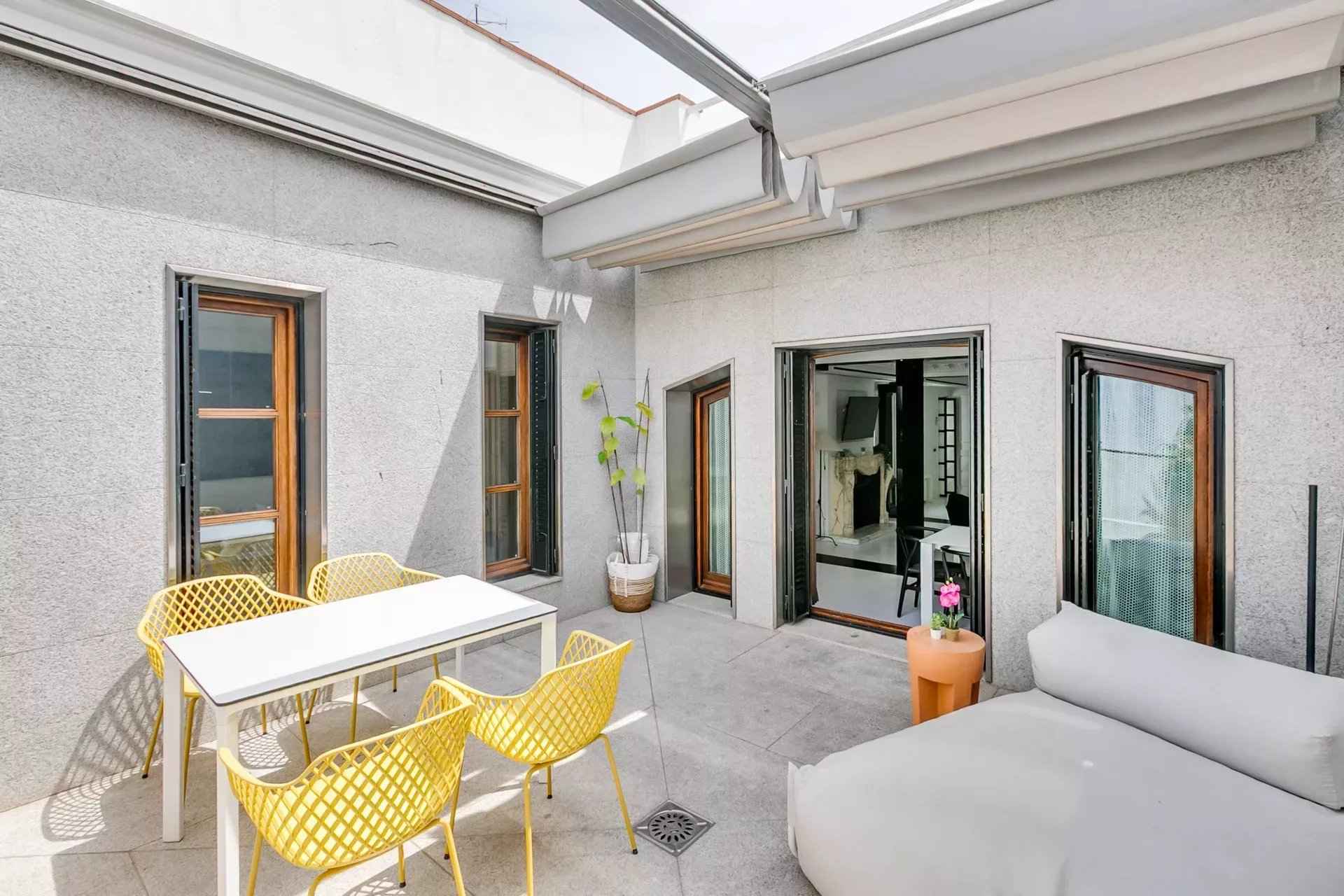 8da0865d5d7f6f4440ae9ce82ef81c7e 67051f7c8a 1920 original - Attribut alt par défaut.