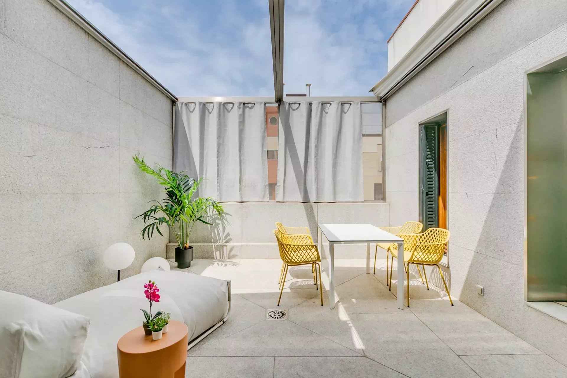 D24911f43aeb07715bff5d28d6786aa5 7e06f482cb 1920 original - Attribut alt par défaut.