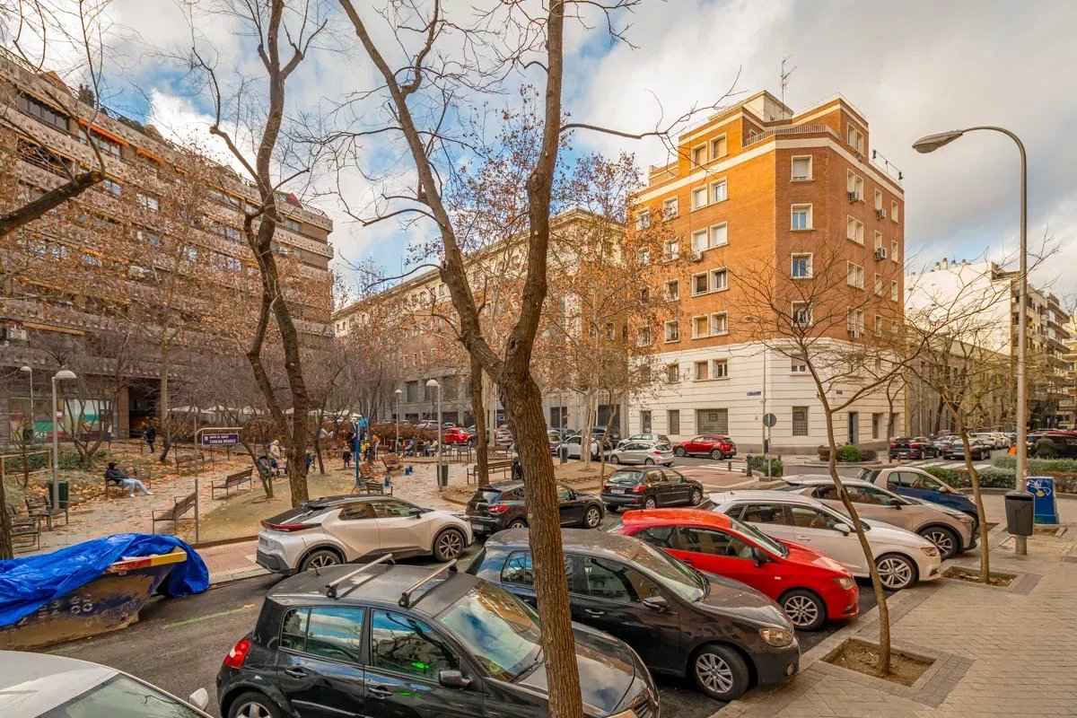 B8a5f9f7a0021f817f2bc5c06918331f c5062aba4a 1200 original - Attribut alt par défaut.