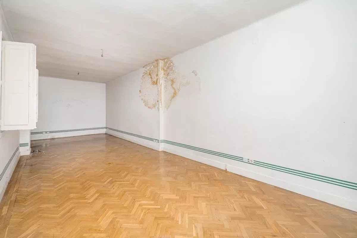 A44200e59925c4a188204b02836175c2 0b52852615 1200 original - Attribut alt par défaut.