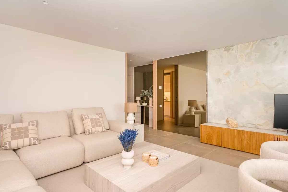 884d44ea8becc668e9acaa8c2f9a56e7 37298a1c5d 1200 original - Attribut alt par défaut.