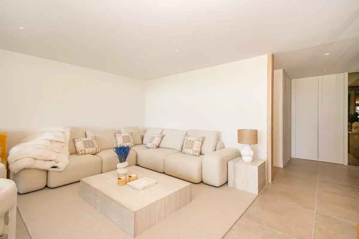 A1f6ab877f536c667314d50425c82ef4 4e4c78741a 1200 original - Attribut alt par défaut.