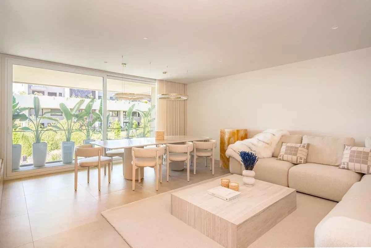 B9591a4d1d633ab1f14291b43d63b6ea e1404938c6 1200 original - Attribut alt par défaut.