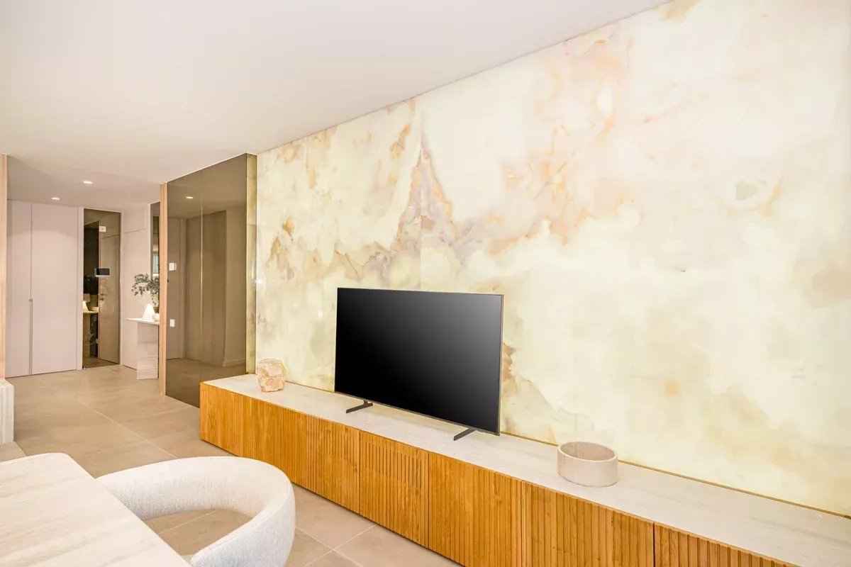 210916e460bb475cbc412e6e1e80095a fd6960d8e3 1200 original - Attribut alt par défaut.