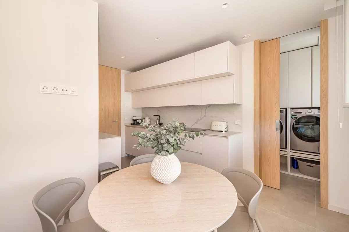 B64279ef979a77ccfaf51004fa8ced09 f2927514bd 1200 original - Attribut alt par défaut.