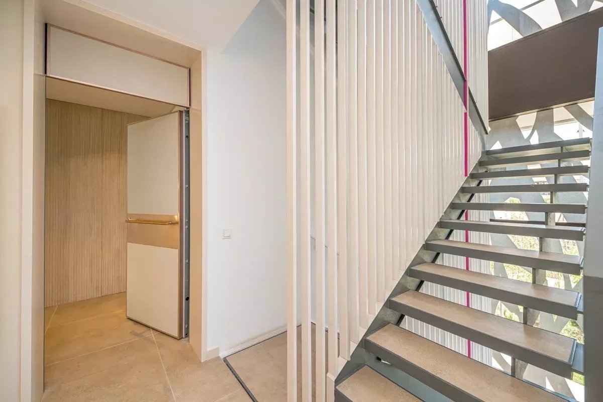 8ae5ec007d448570a8e04fb75992d268 a7a6bed8e6 1200 original - Attribut alt par défaut.