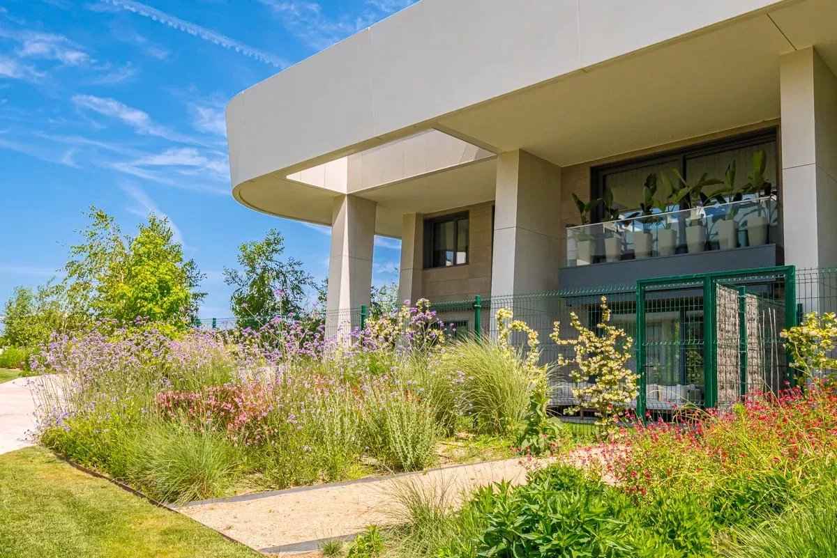 1fbf833bbd0037708c43ada2bb9458a6 887506cd8b 1200 original - Attribut alt par défaut.