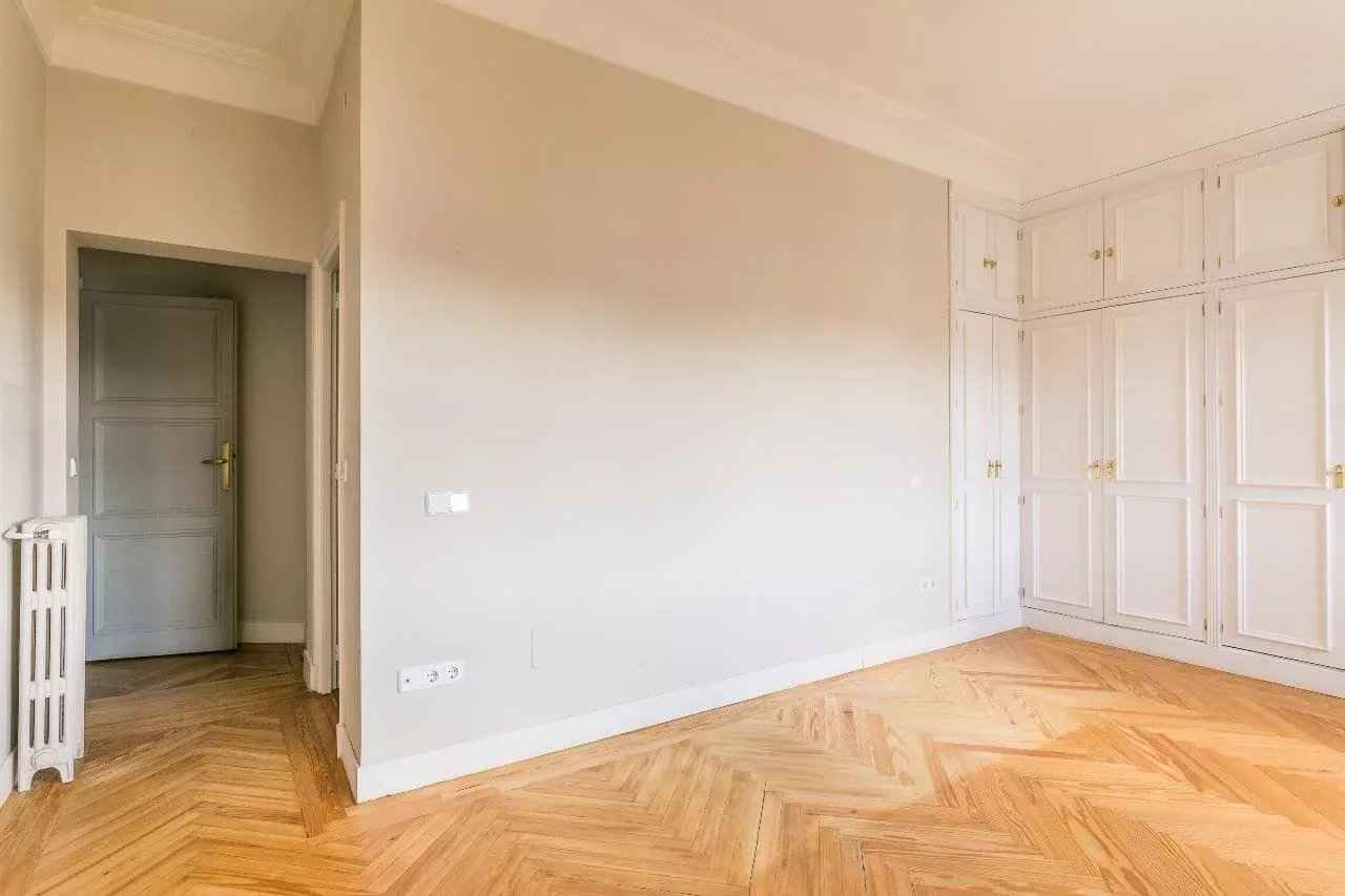 29044322ed9d02a2c78378820000cf32 cf69da36c9 1280 original - Attribut alt par défaut.