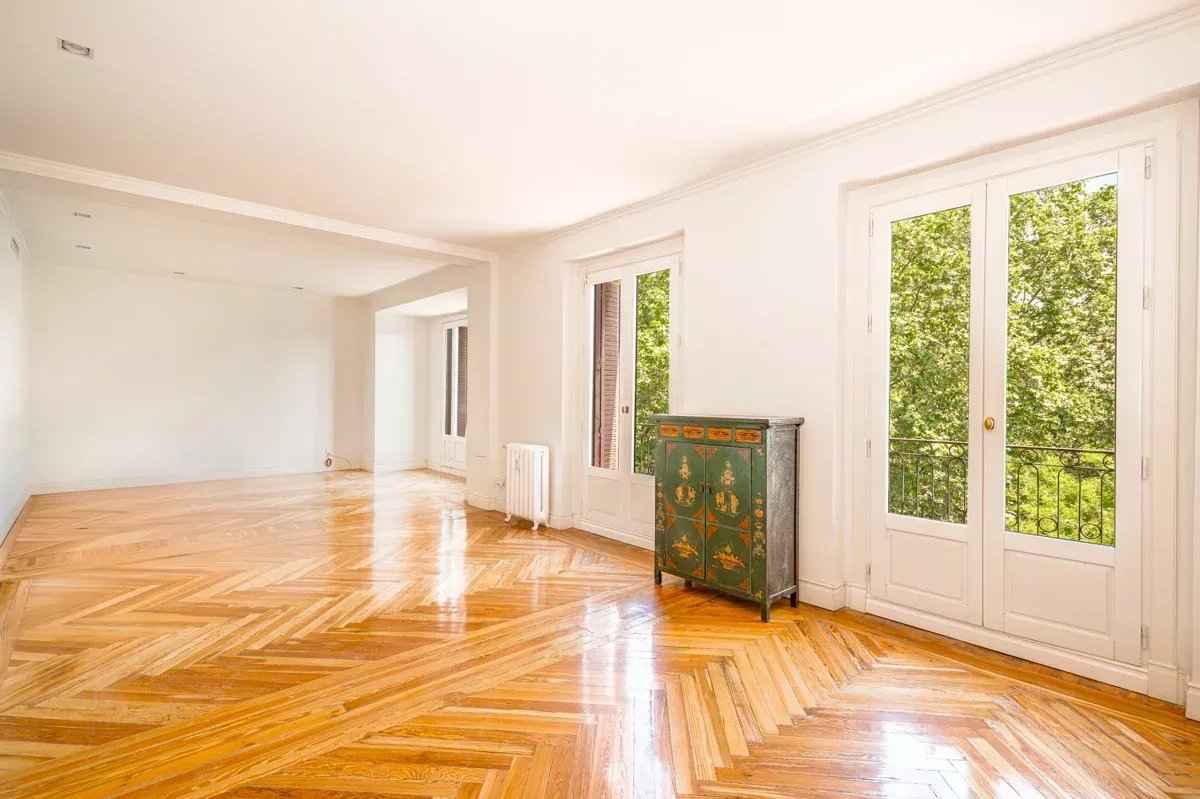 21b95848e950db3bd129aee07c0fb7de f801d61040 1200 original - Attribut alt par défaut.