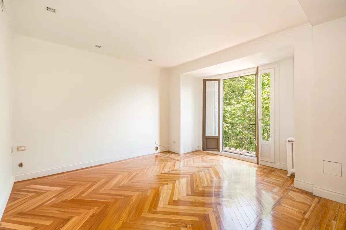 95ff237d0786bc53111742e9daf9262d 26b8bd0074 1200 original - Attribut alt par défaut.