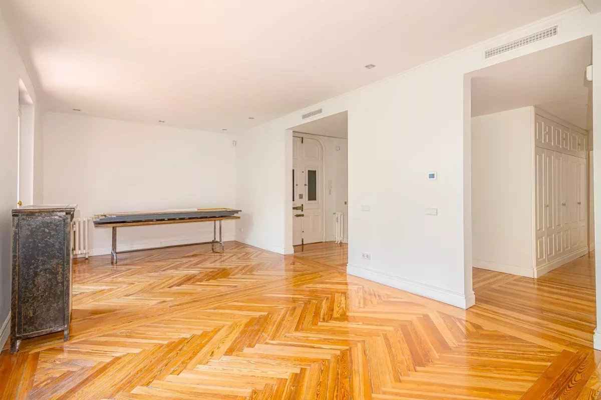 A6c3540dabc5175d8b2eaa547bf5c019 667a7190a3 1200 original - Attribut alt par défaut.