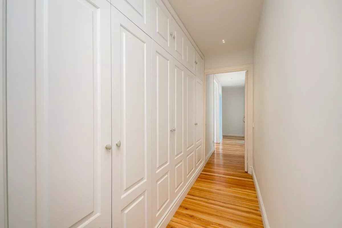 1edcb17fcd85805394784ba57d236ac4 d989aa0e77 1200 original - Attribut alt par défaut.