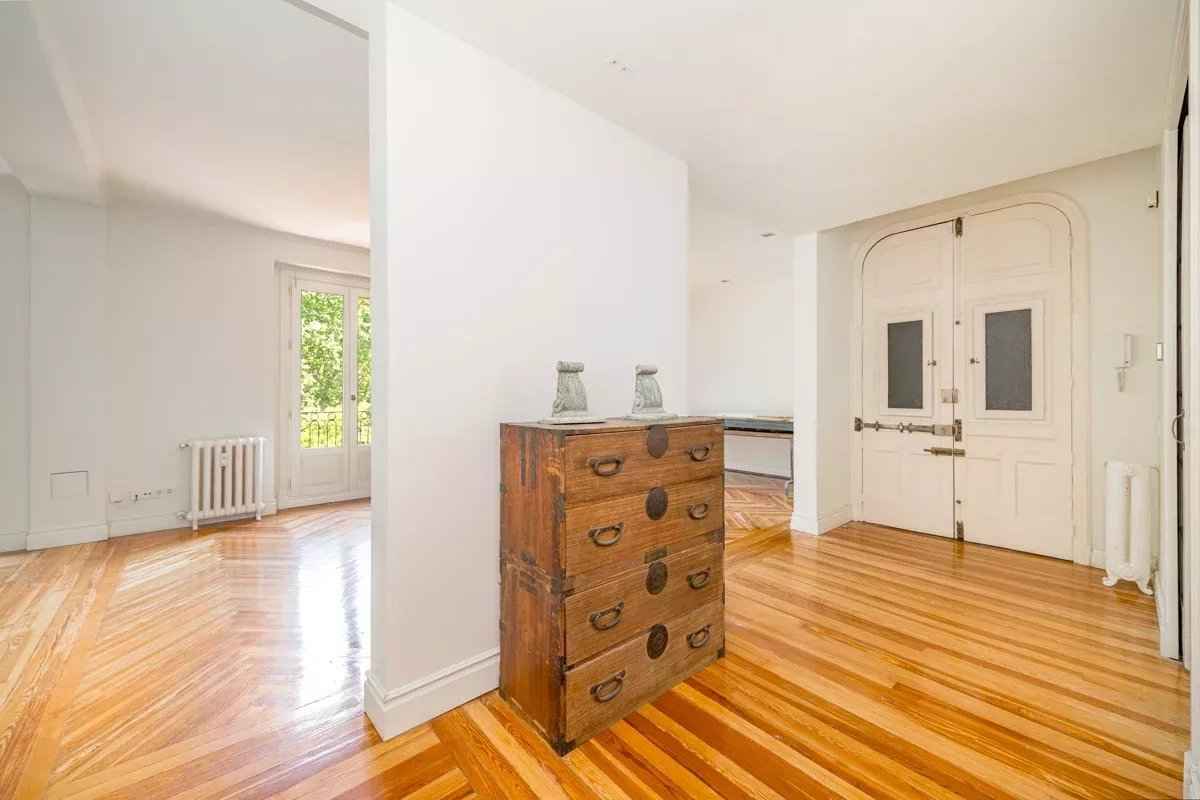 858509d11d5adba357aeca7ad414e442 ad481096f7 1200 original - Attribut alt par défaut.