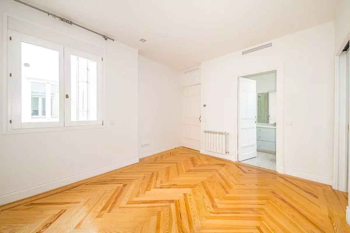 Facee0d8d107d9e43360b0bd2bf42a9c b52c04ce1a 1200 original - Attribut alt par défaut.