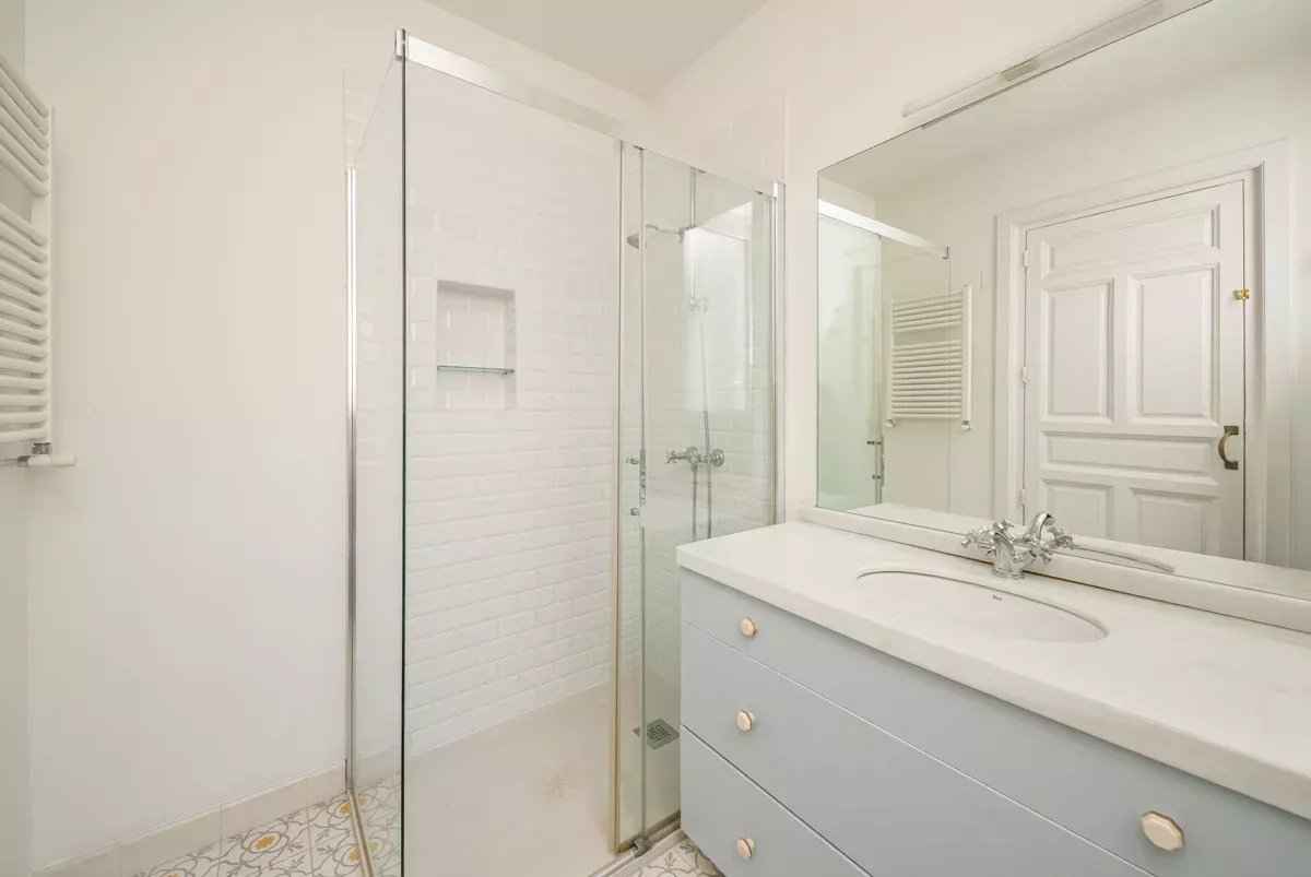 19015935738774bd03e592ec05600ad6 aa0732dee4 1200 original - Attribut alt par défaut.