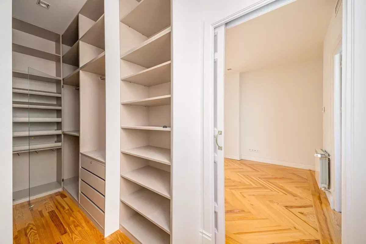 239ac3f612e09b39d7b4f0856fb2fd29 d34e709e20 1200 original - Attribut alt par défaut.