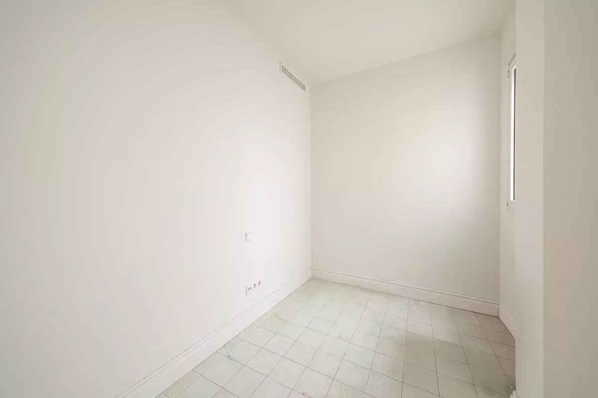 475ca2dc16c03432272db3d957b2c049 45f151a7f1 1200 original - Attribut alt par défaut.