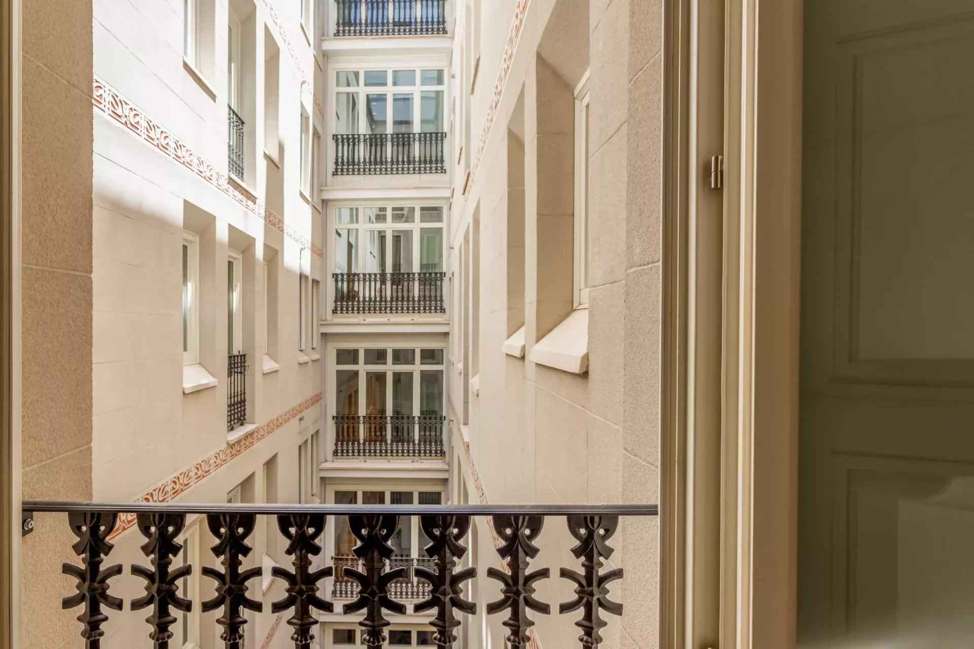 Dcf39b9bab3eb4b76e9c2fd84bf4ed67 978d617f8b 1920 original - Attribut alt par défaut.