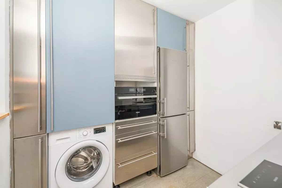 01947f87347523dce1e5f755cc629b43 60d7b45010 1200 original - Translation missing: en.helpers.application.image_tag.default_alt