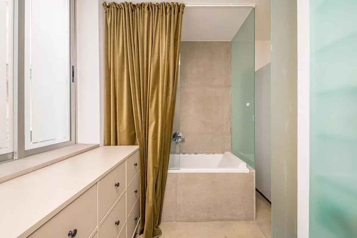 1dd9e99b80bb929e75cd950851f36973 825916a169 1200 original - Translation missing: en.helpers.application.image_tag.default_alt