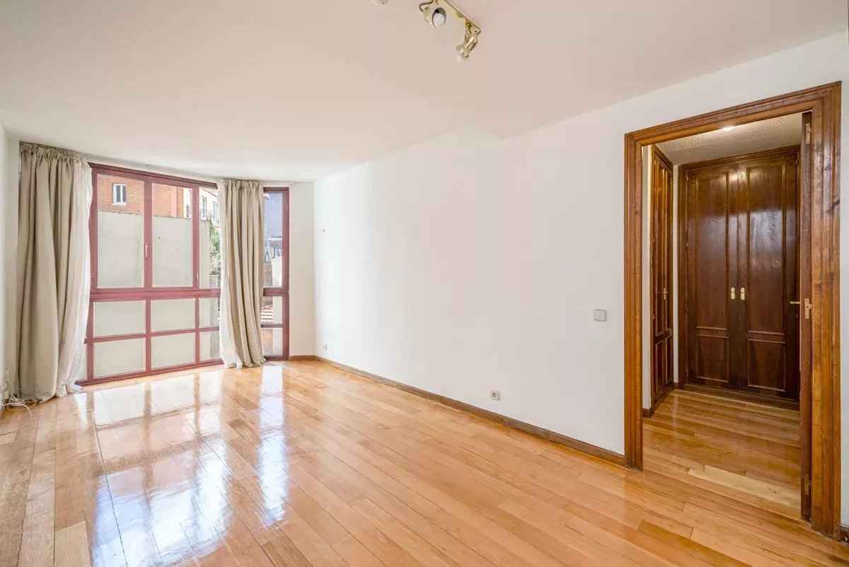 1528a41f861ccfb9ac9abe1e942d6300 d08ecedaa2 1200 original - Translation missing: en.helpers.application.image_tag.default_alt