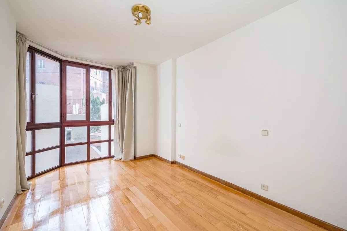 7b87cb2b7611a958473edb176057150a eb28fb176d 1200 original - Translation missing: en.helpers.application.image_tag.default_alt