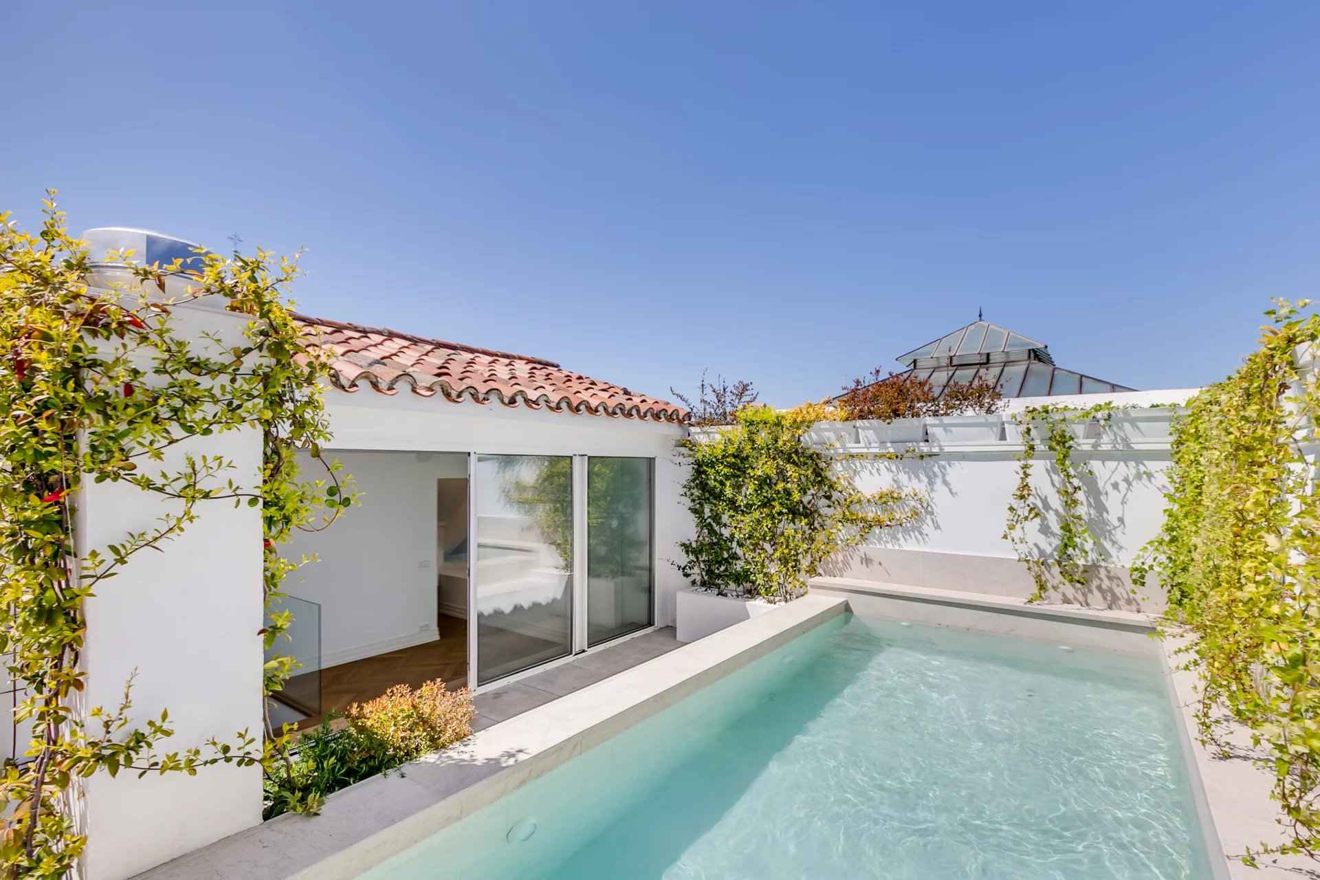 Exclusivo ático triplex en Almagro | BARNES Madrid