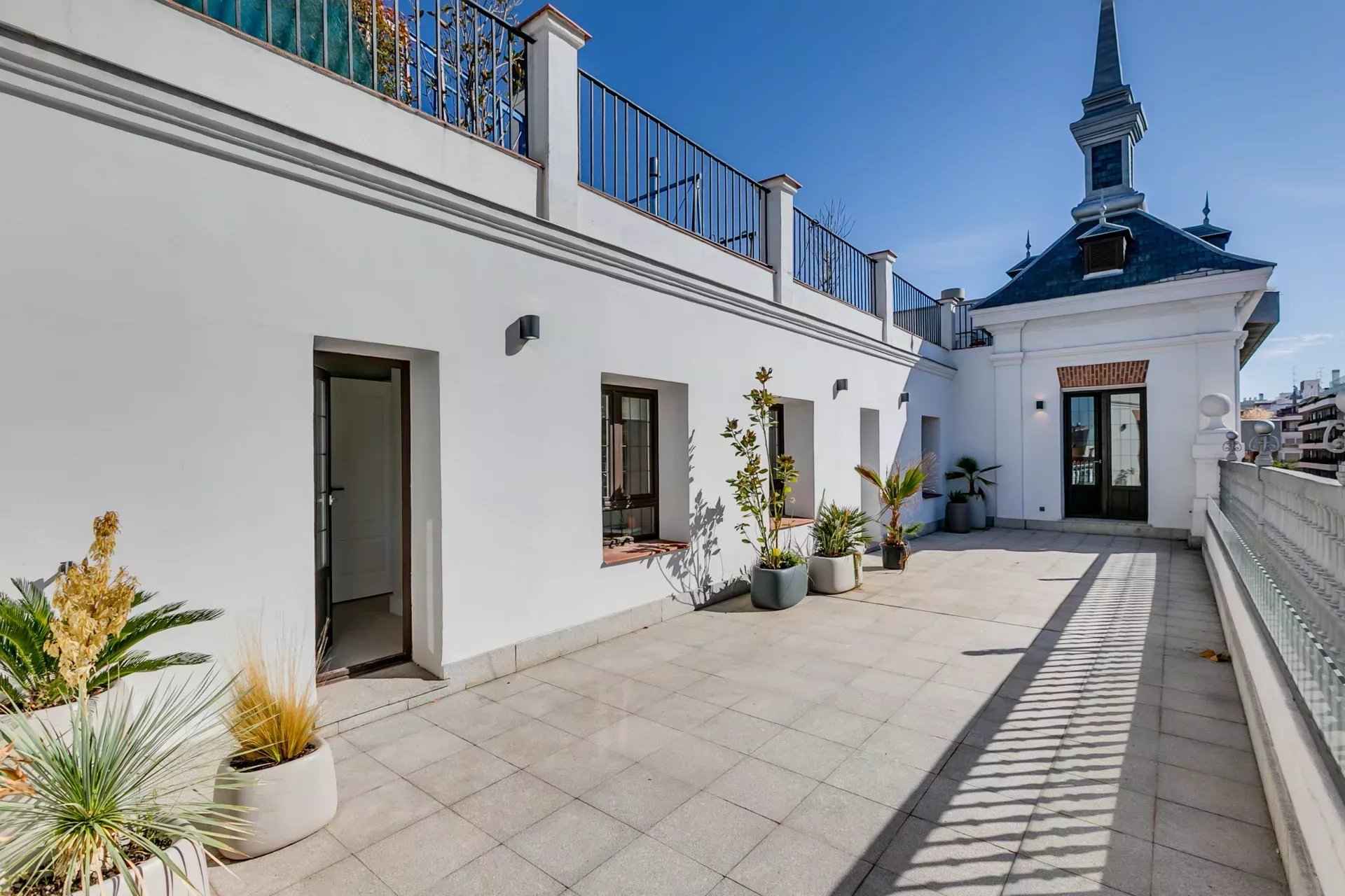 05166be8a77436cb527c354b2f78c99d b84eb9cc37 1920 original - Attribut alt par défaut.