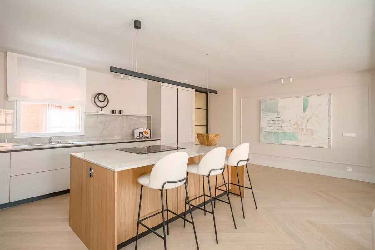 5b0fb63ed0589fcf6814454a9a98e967 ef4cfd8143 1200 original - Attribut alt par défaut.