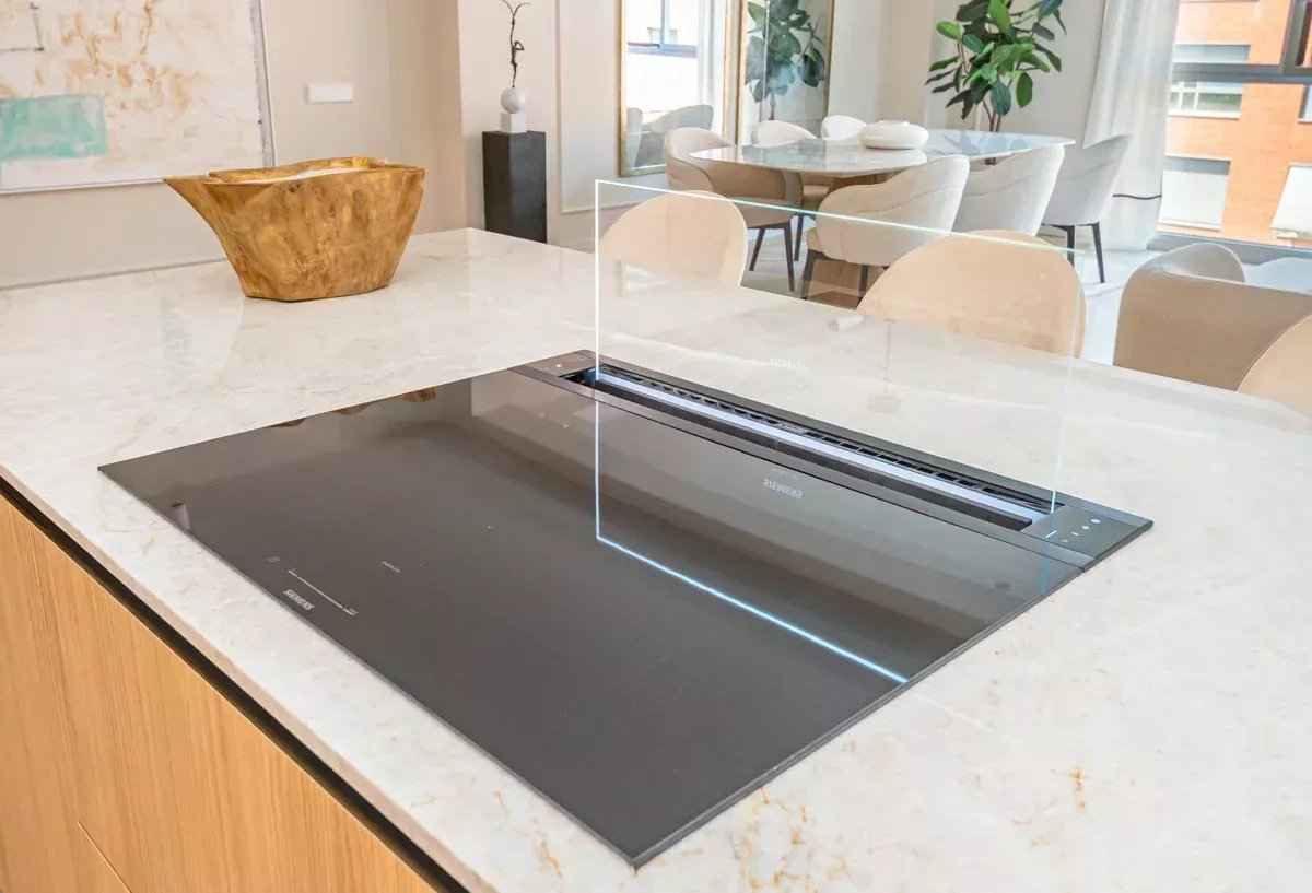 C313b4179913b5db59f7dc0fcbf87c54 c00a50d7f8 1200 original - Attribut alt par défaut.