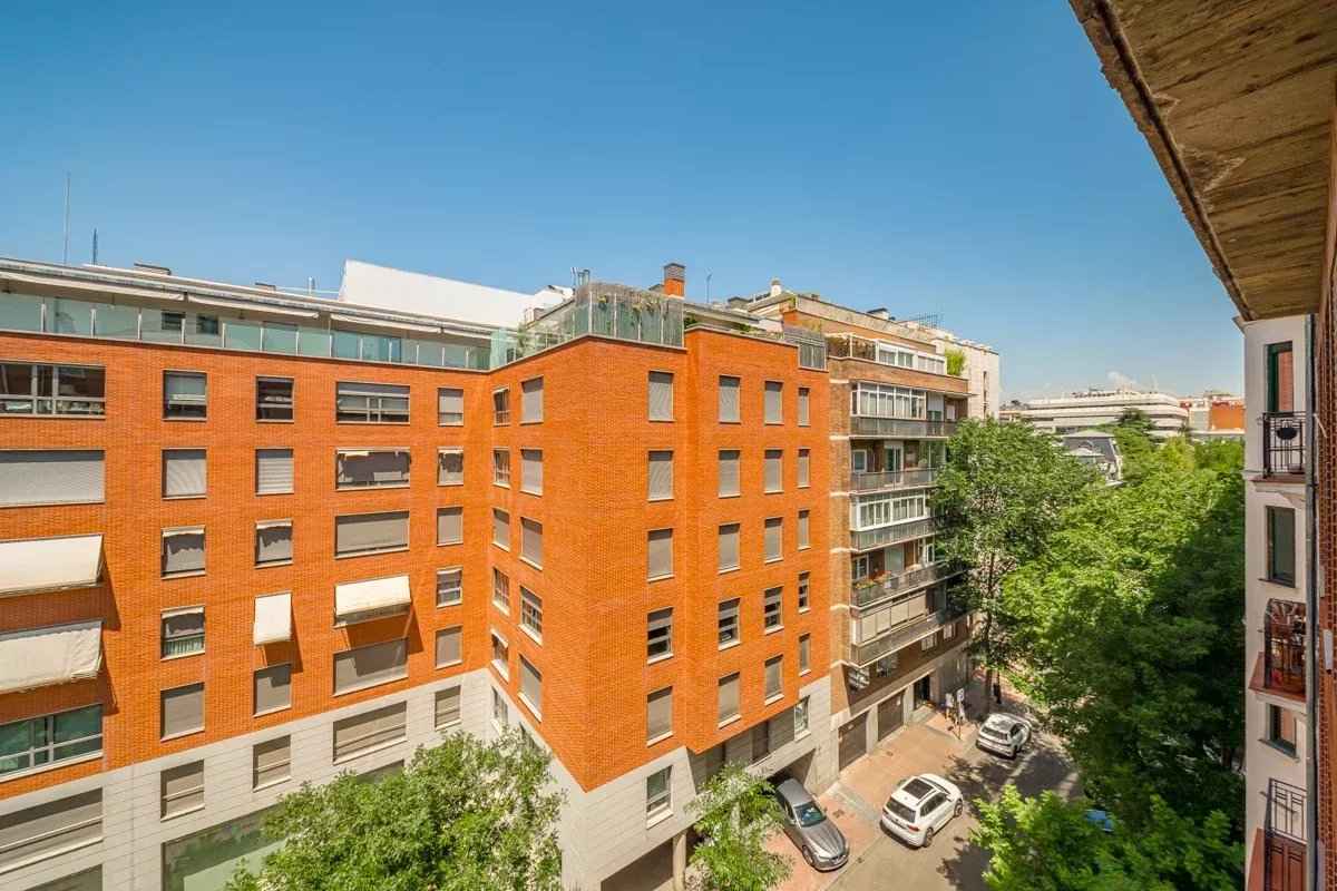 Dbd229191957cf5777fd4567a6f62da1 470ff2fb94 1200 original - Attribut alt par défaut.