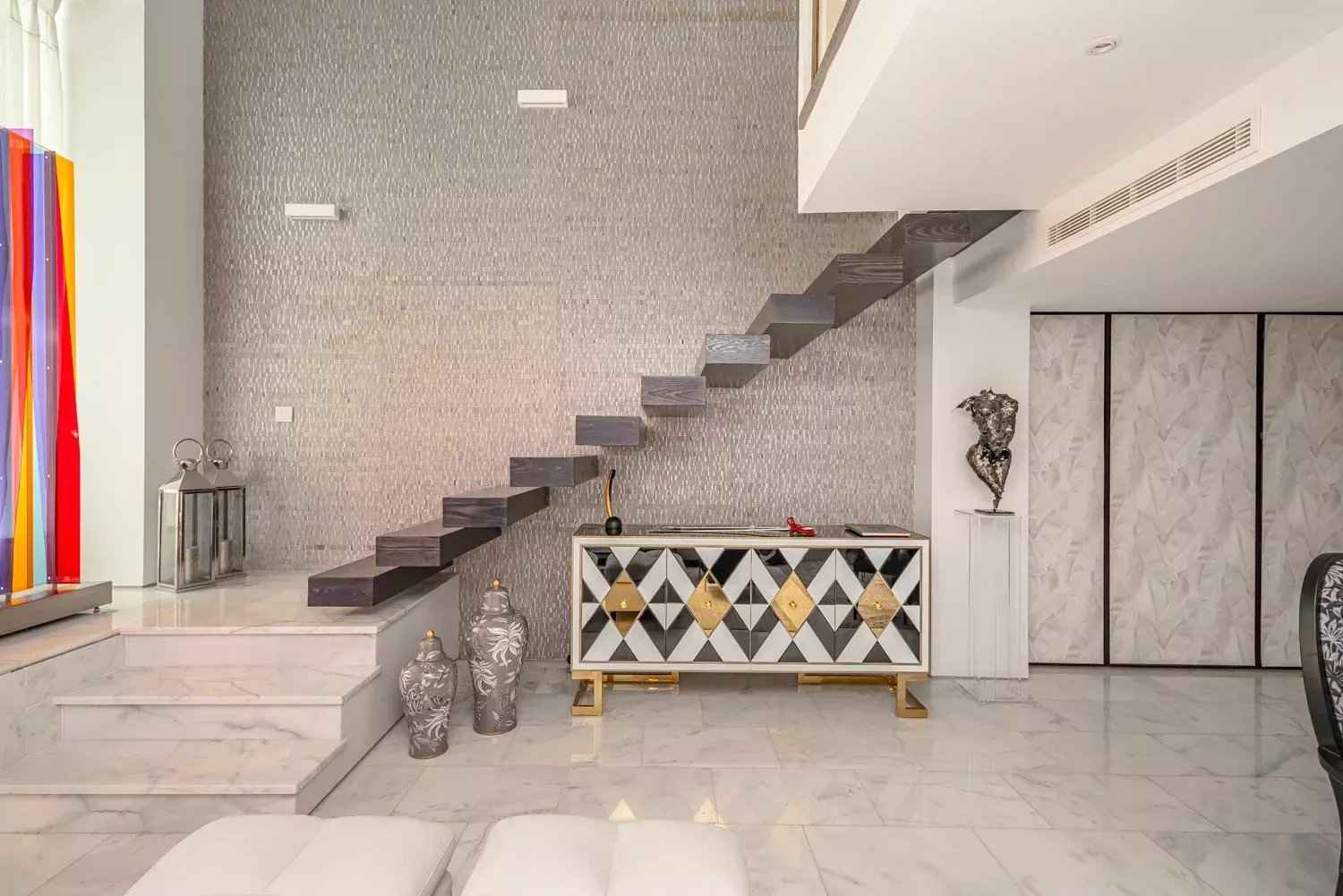 F3208e74130c1e1228de3f4d4780295b aec196d09a 1500 original - Attribut alt par défaut.