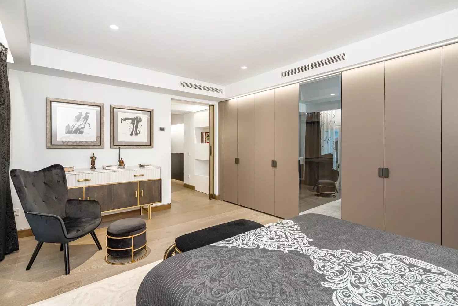 D1bd28b4b5dde4822b126640e54b9cb4 fe03f6910e 1500 original - Attribut alt par défaut.