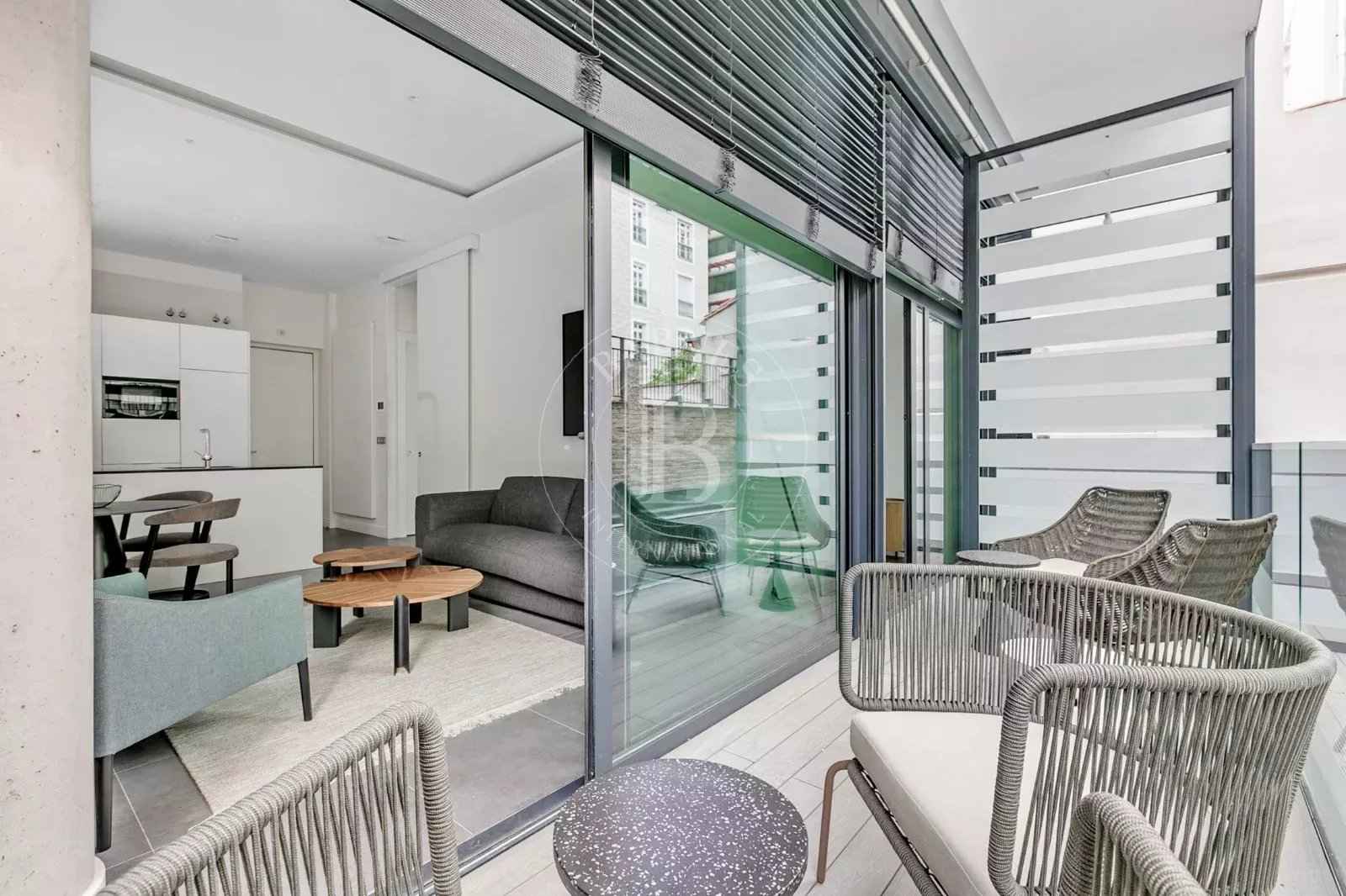 B712853e83de7bb714e859b3ab8b79bb 1bf61377d2 1600 original - Attribut alt par défaut.