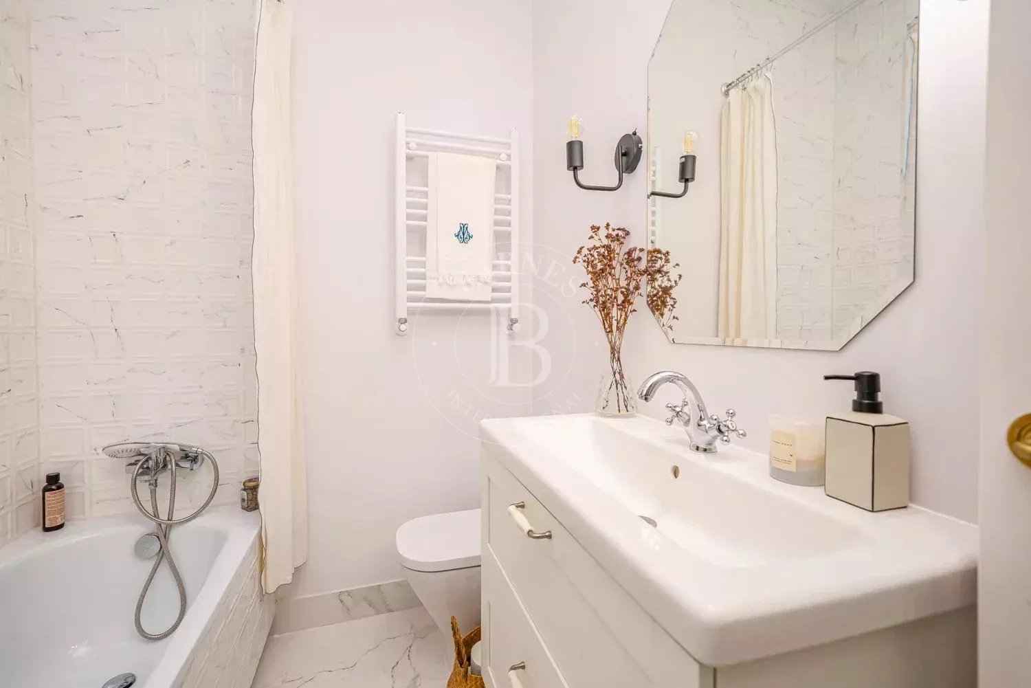 414f163ee730bff5421b0fb2019e9673 47857b9557 1500 original - Attribut alt par défaut.