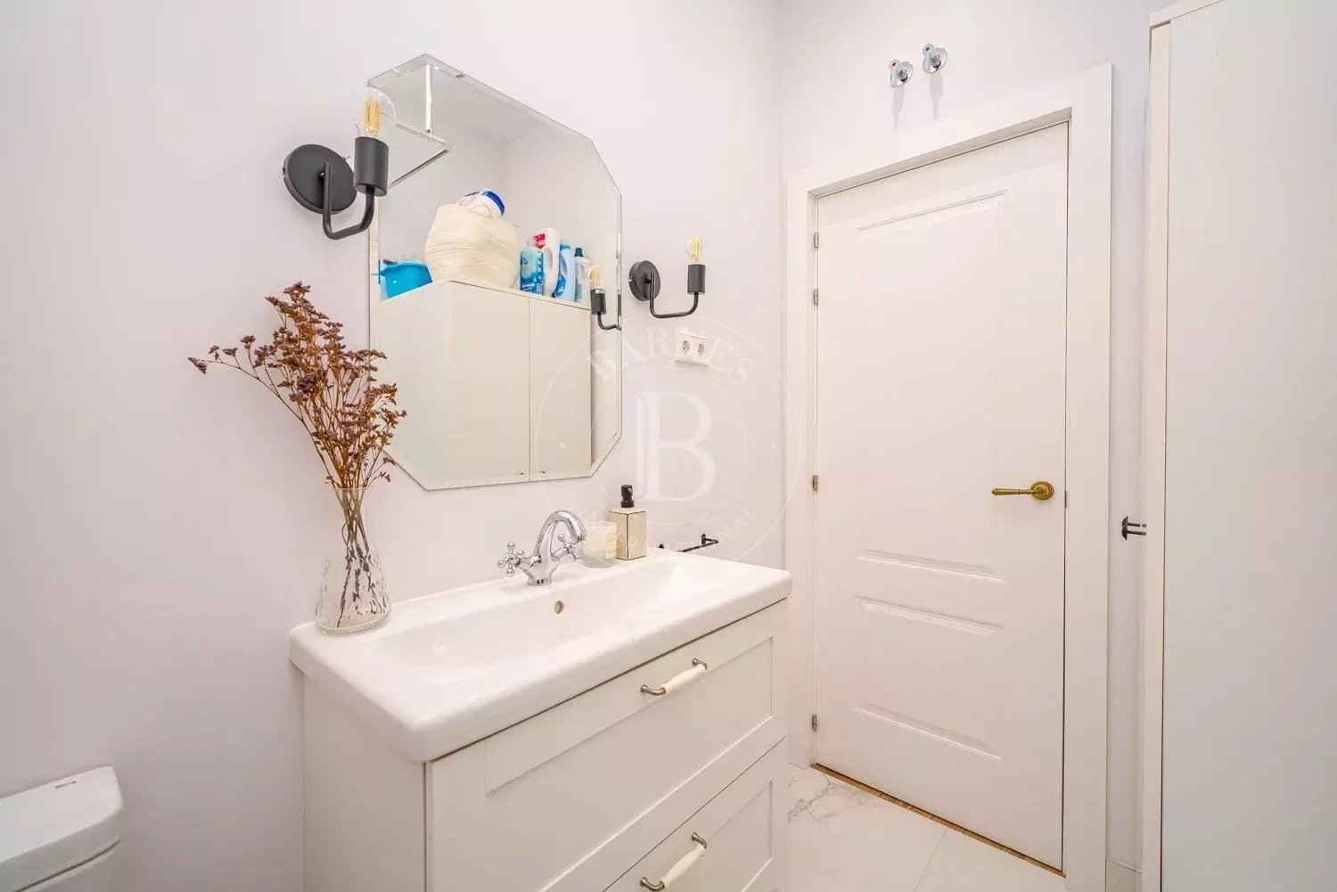 1d7d7891e373af3f4fe2287e4afbd36b 08f34ae6f8 1500 original - Attribut alt par défaut.