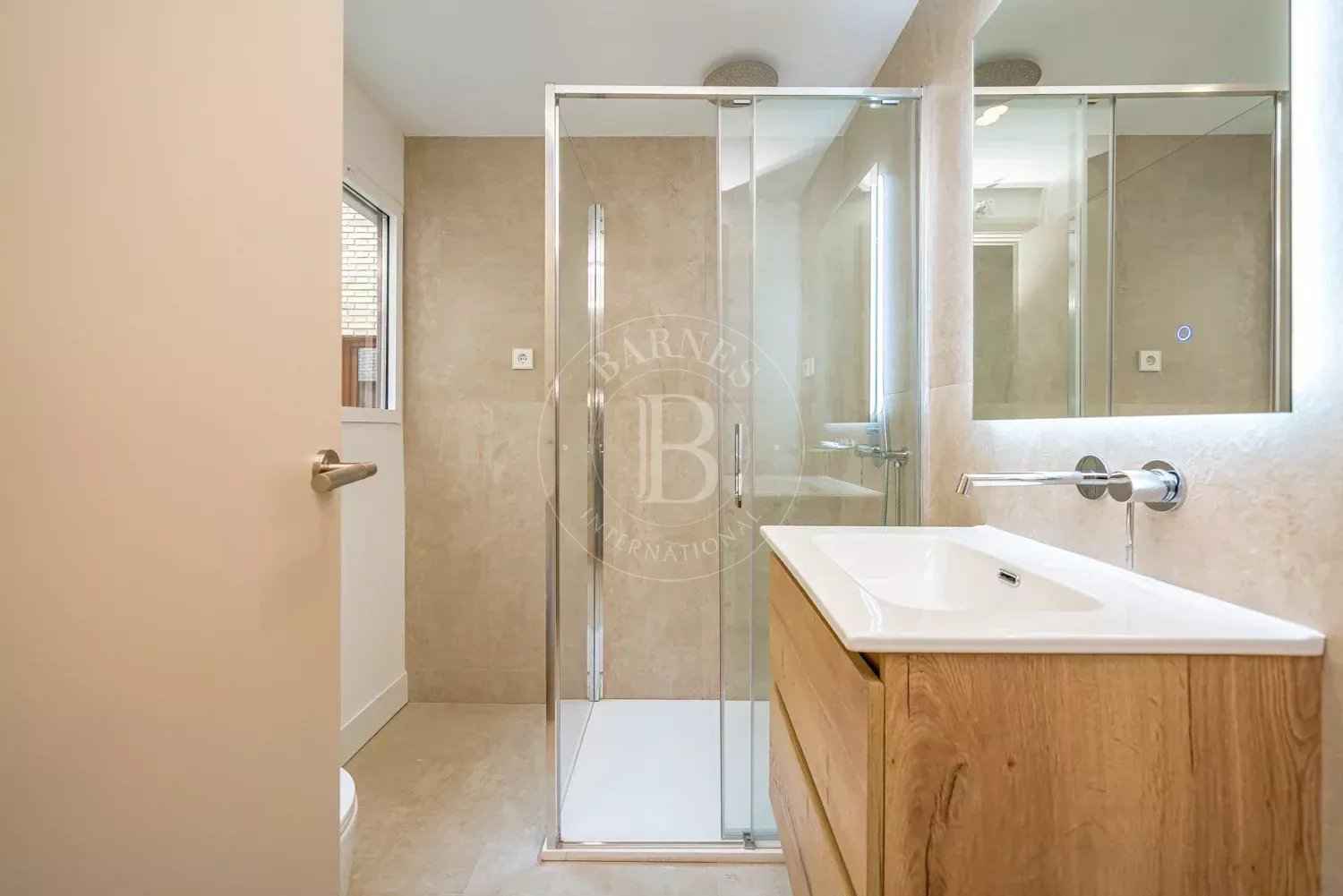 B45f68d521ff6c821c7a97a8e4fc0b13 df72576d75 1500 original - Attribut alt par défaut.