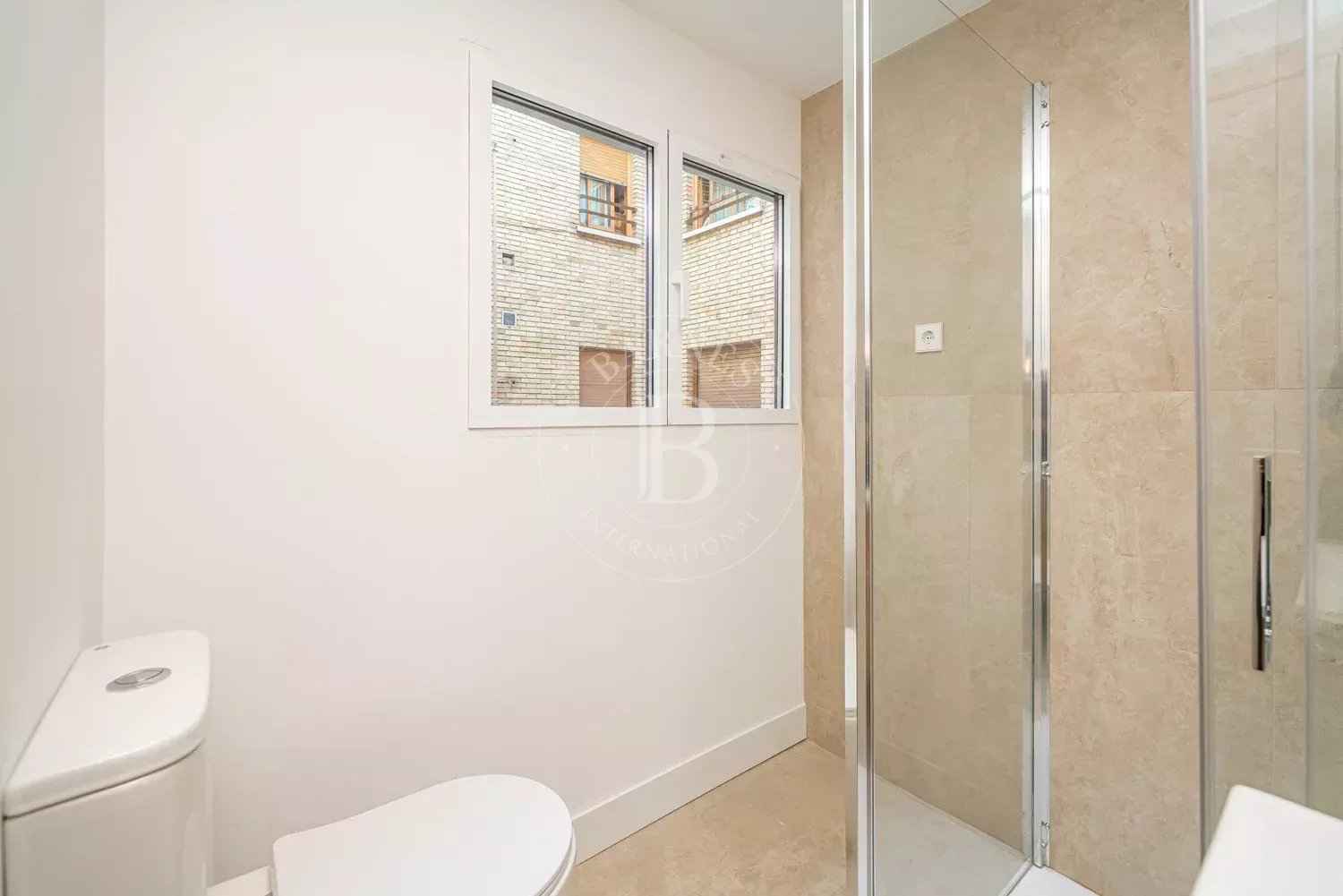 56930a4854b7ad405ad3a44b7f5b8785 5db0777107 1500 original - Attribut alt par défaut.