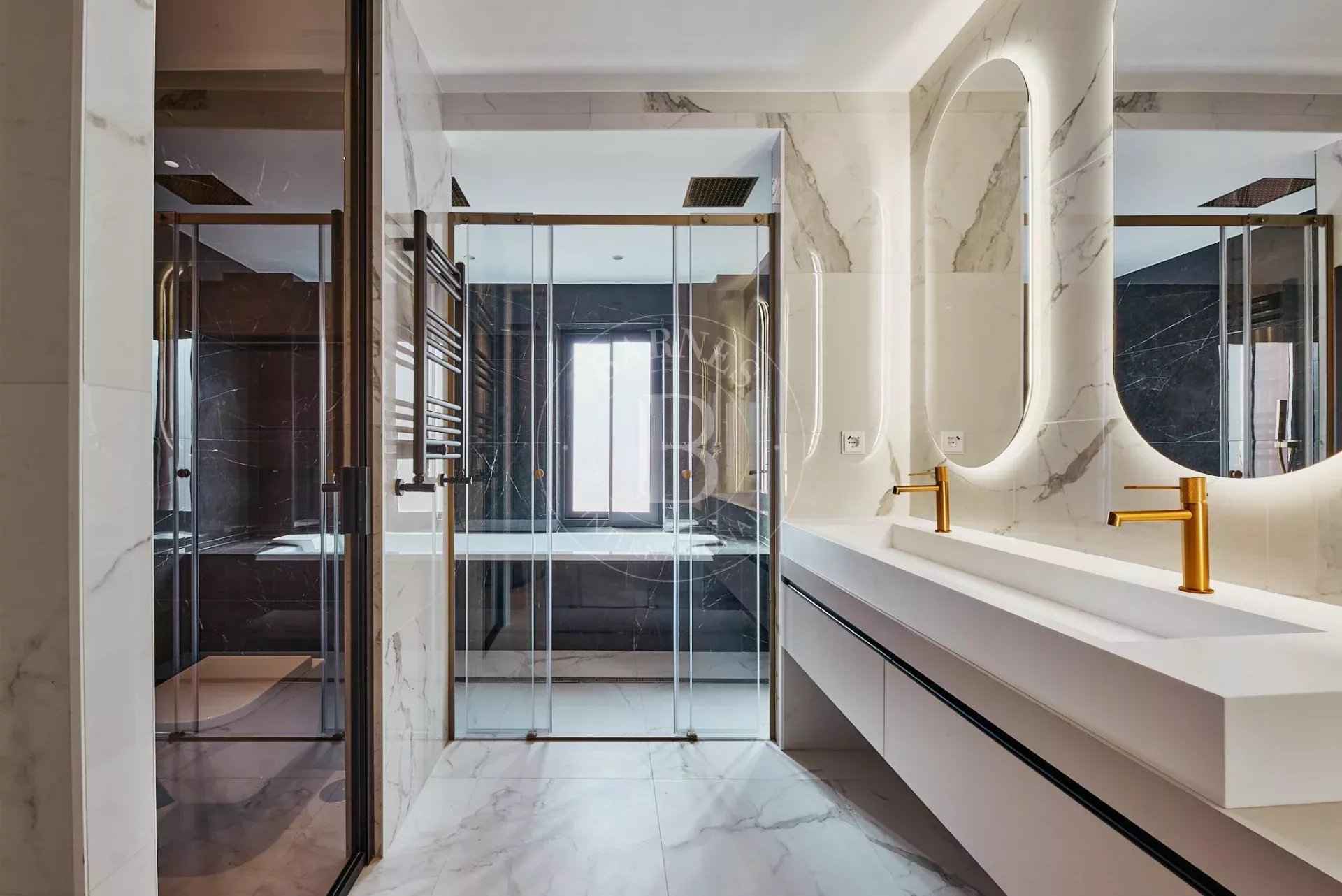 Eb6599e76edc49c8ff6e222956533cc3 d5fed45637 1920 original - Attribut alt par défaut.