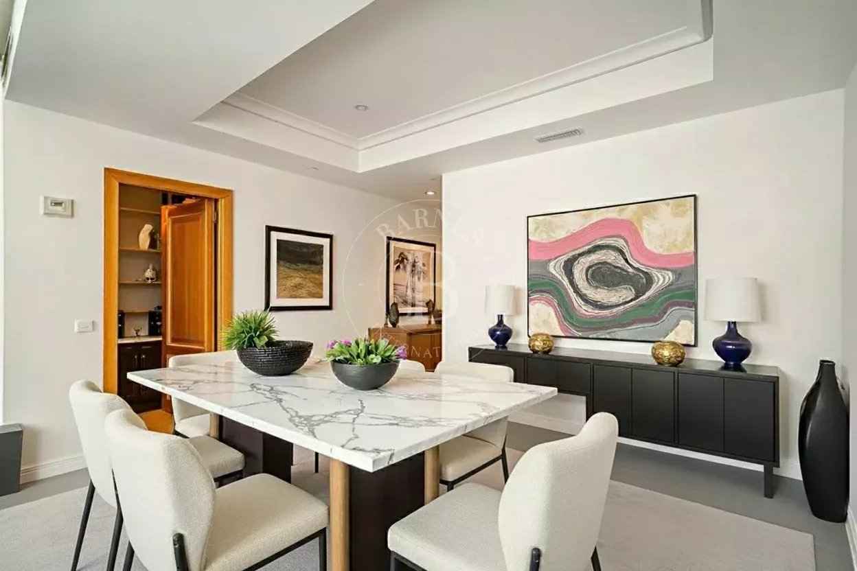 Be8247b170246c59793956d15f1cef6d 19d07f76a5 1248 original - Attribut alt par défaut.